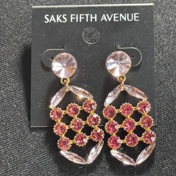 Glamorous Saks Fifth Avenue Pink Crystal Post With Dangle Waffle Design 2 in - Picture 8 of 13